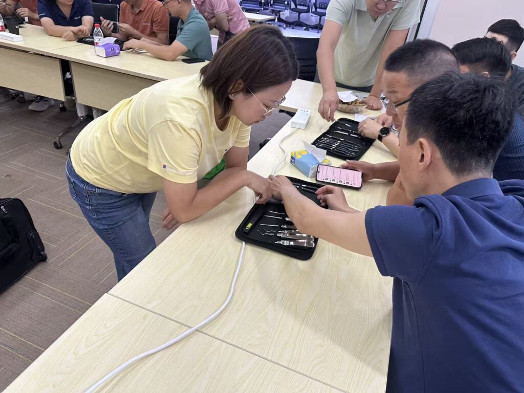 HDY Provides Professional Dental Instrument Training for Global Distributor Partner2