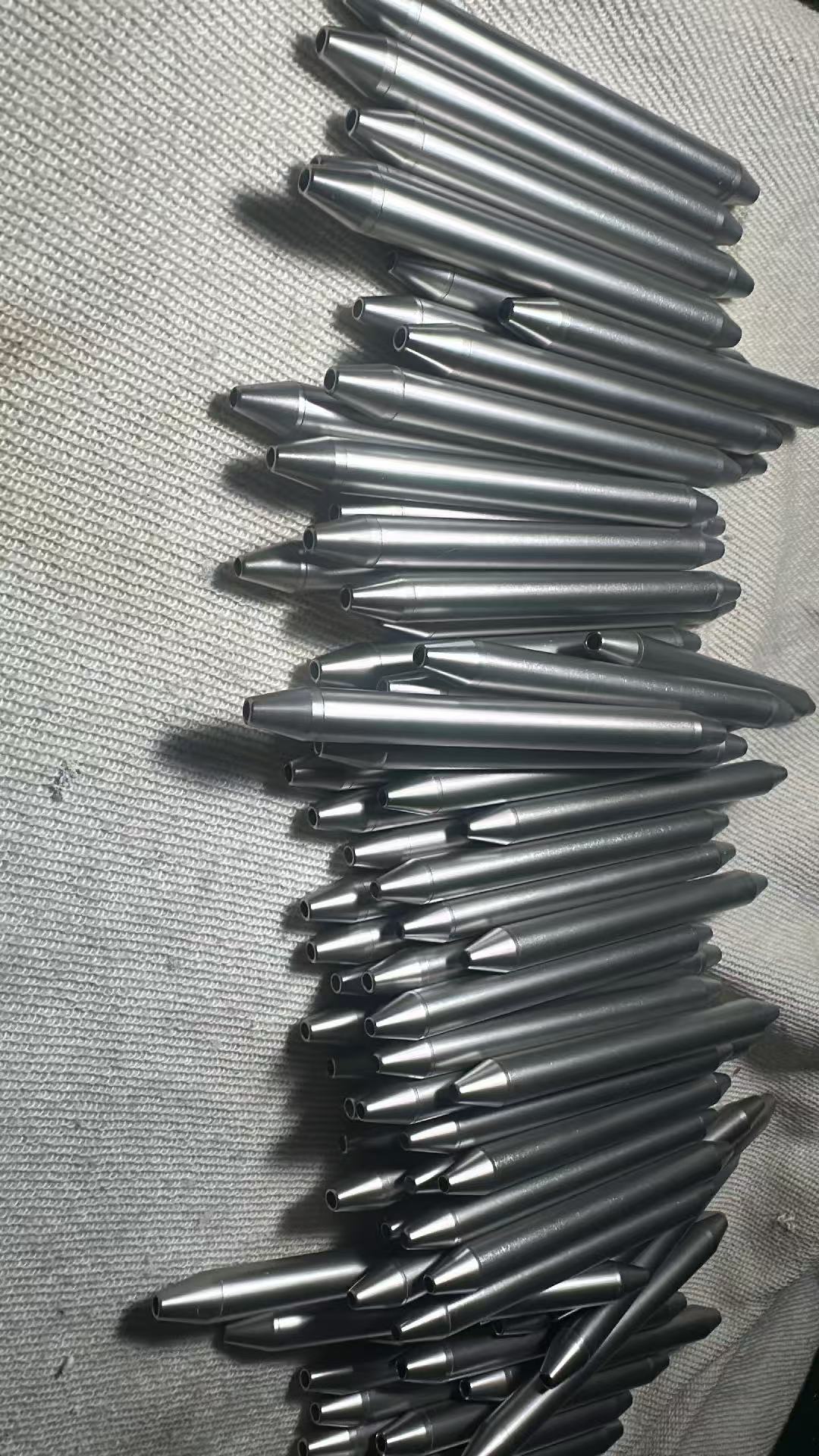 Hersteller von zahnärztlichen Handinstrumenten für Händler und Eigenmarken